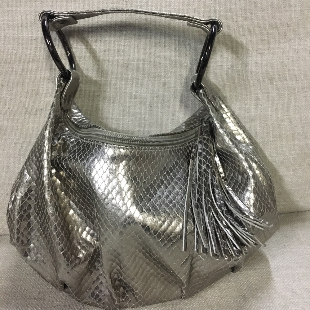 Metallic Silver Handbag - Picture 3 of 6